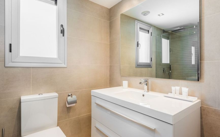deluxe-apartment014-thegem-gallery-sidebar